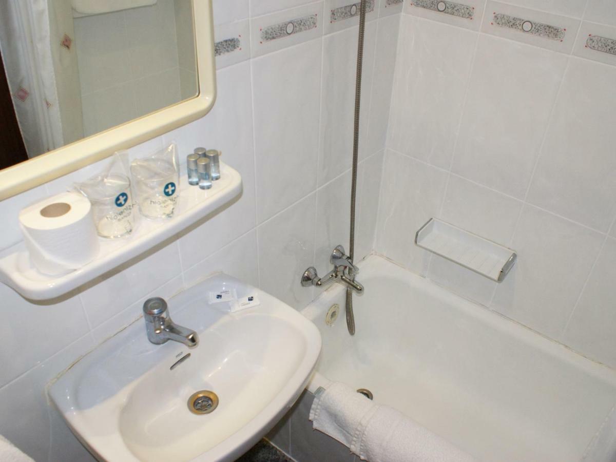 La Bilbaina Hotell Vitoria-Gasteiz Rum bild