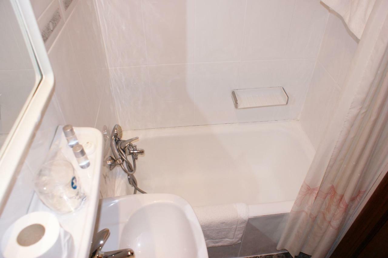 La Bilbaina Hotell Vitoria-Gasteiz Rum bild